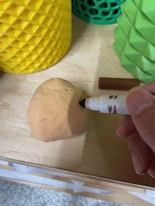 Coloring the Planets