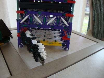 How to Make a K'nex Solar Alarm Clock With Built in Small Electronics Charger and Lockbox.