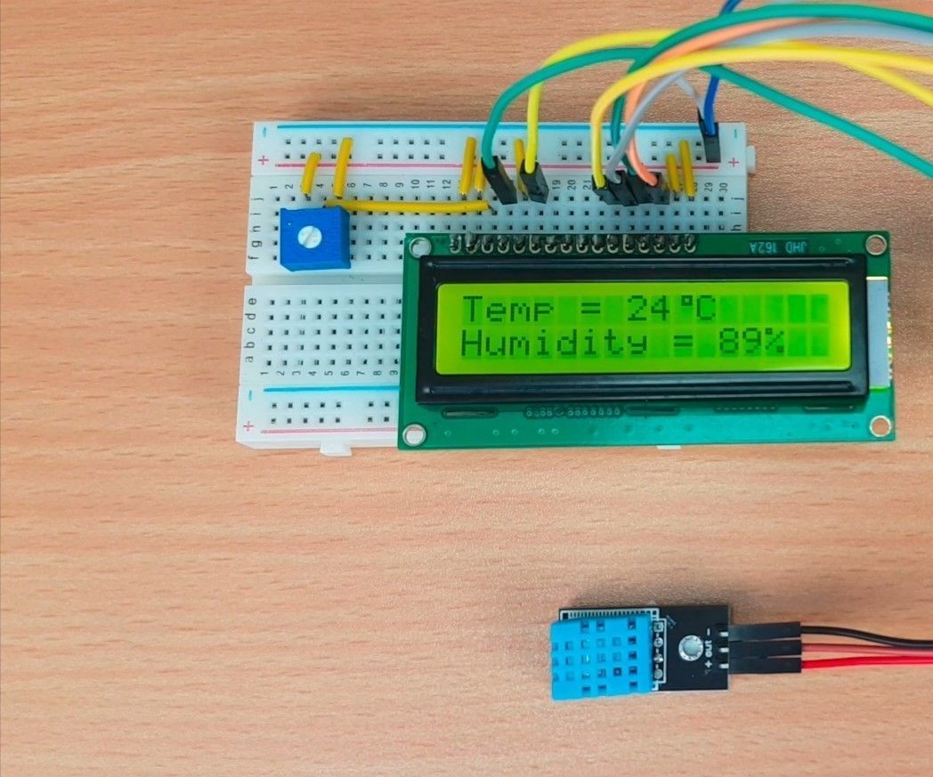 Humidity Sensor System DHT11  on Arduino 