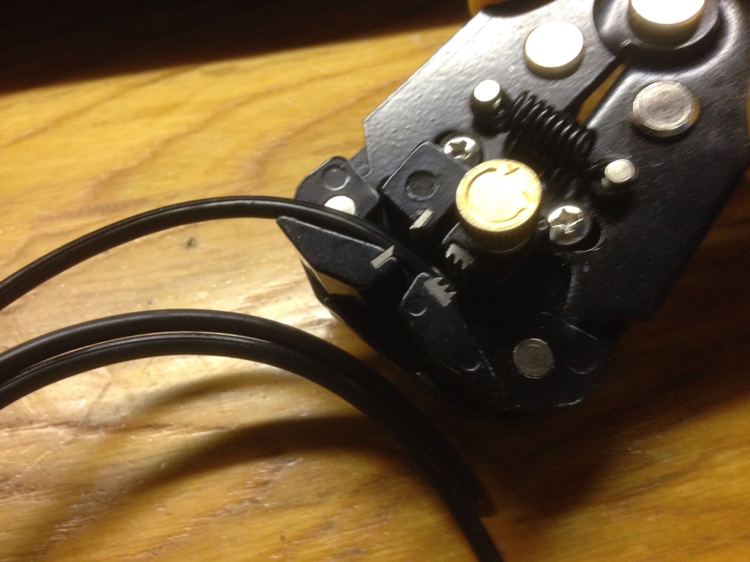 DIY TI-99/4a Composite Video Cable : 7 Steps - Instructables