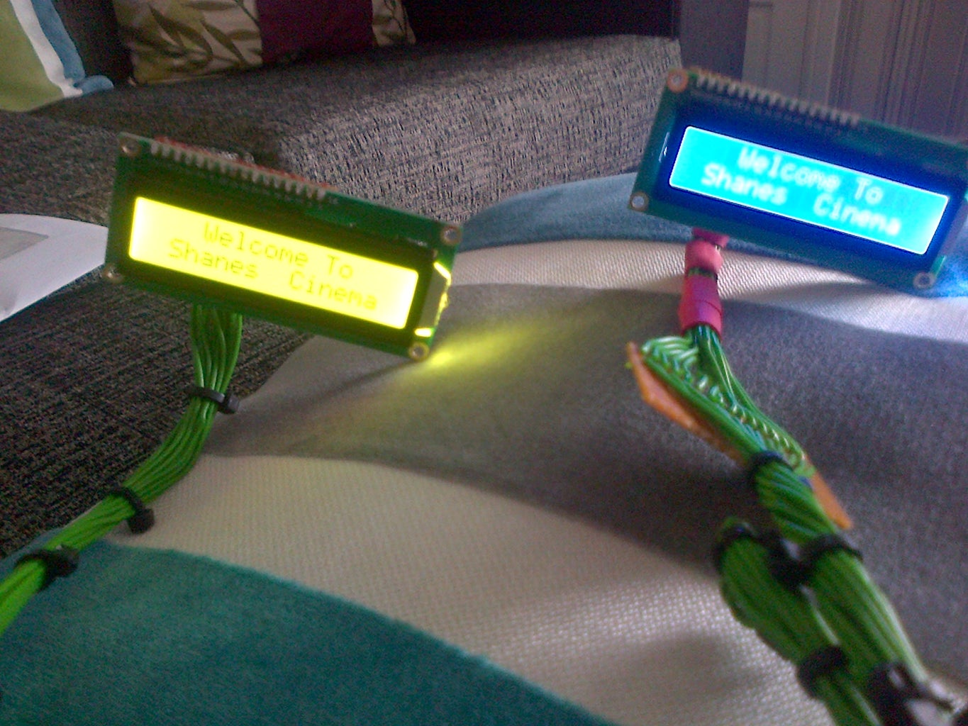 Connect a 16x2 LCD Display to an Arduino : 9 Steps - Instructables