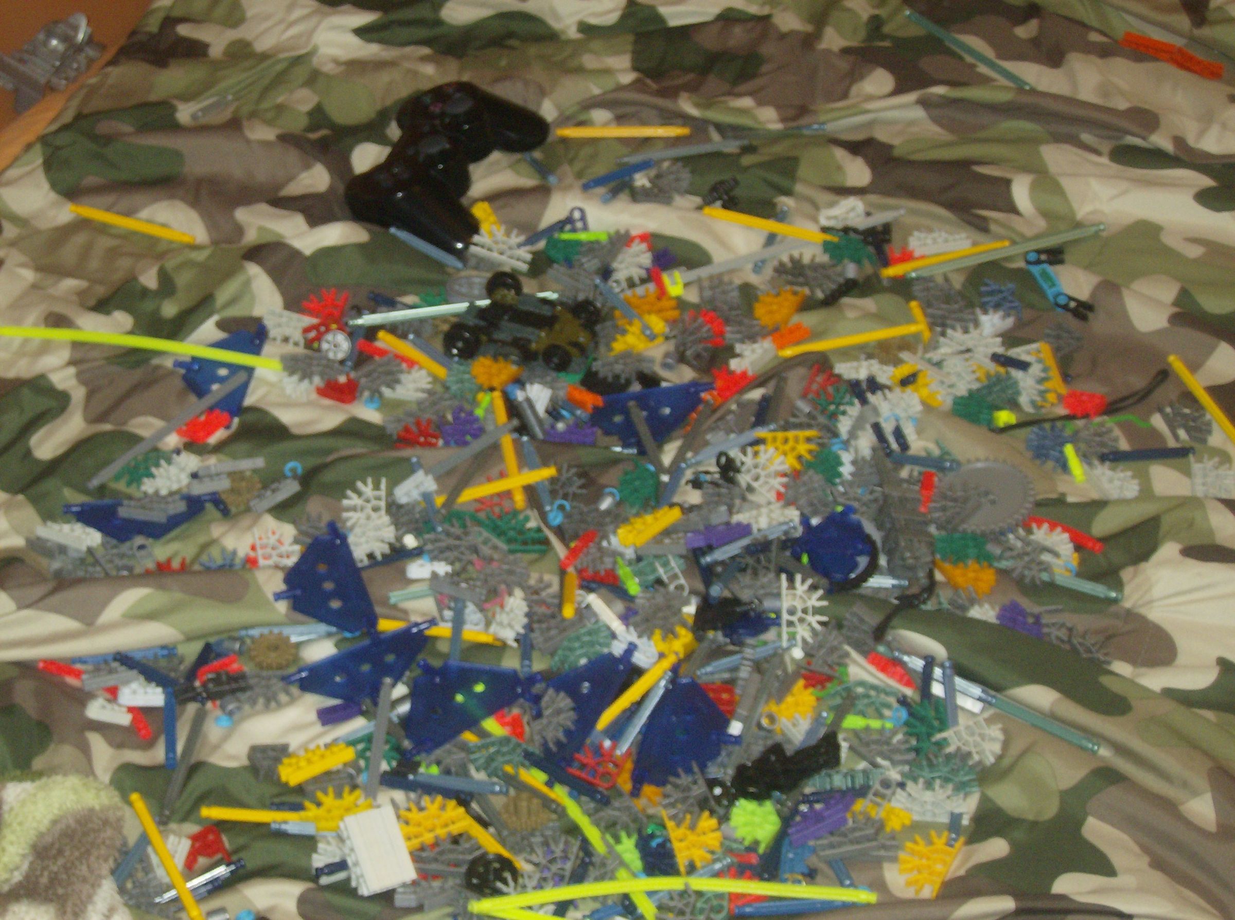 KNEX XM8