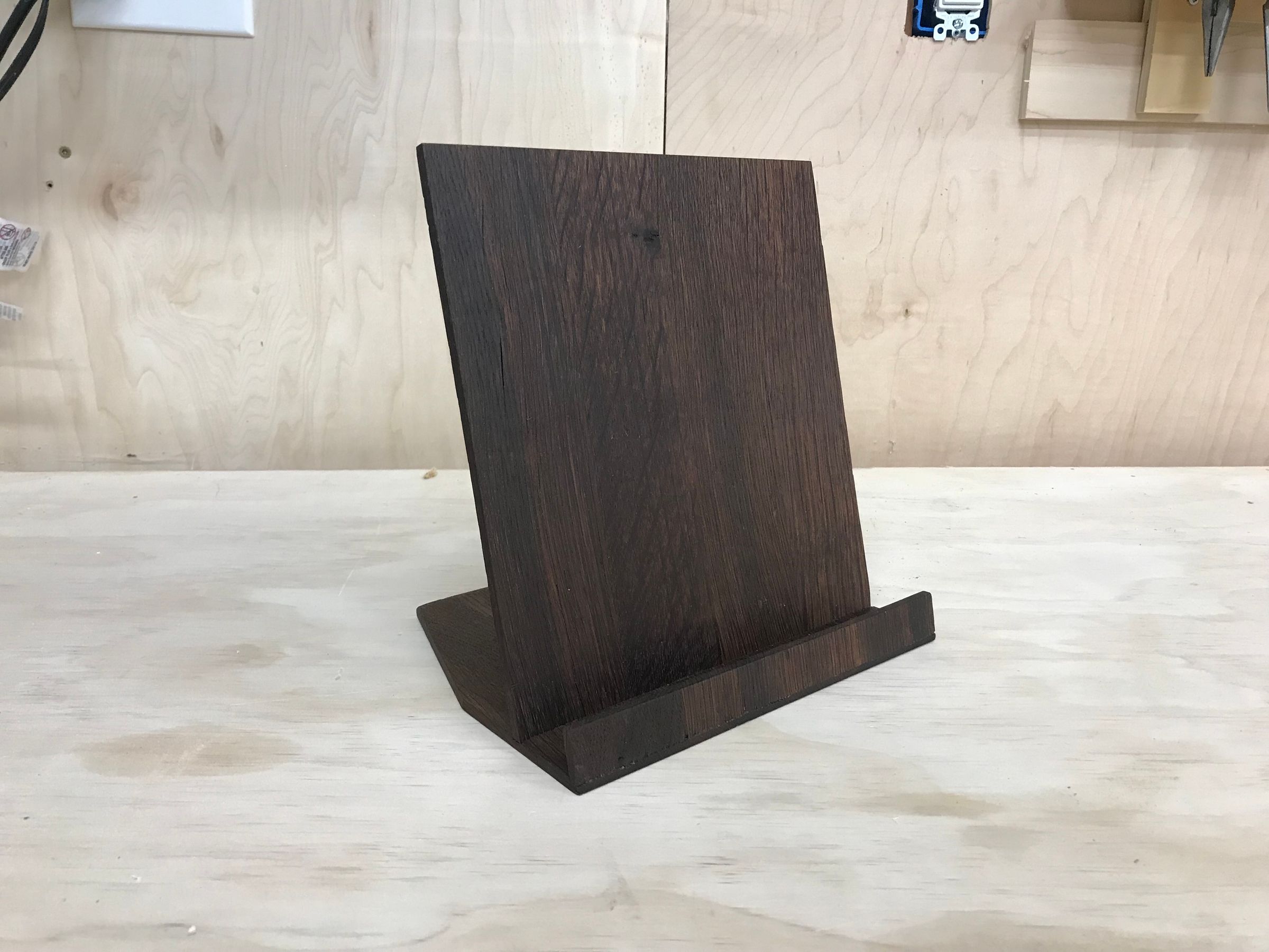How to Make a Tablet Stand 11 Steps (with Pictures) Instructables