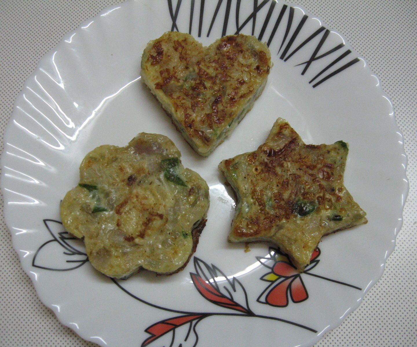 Egg Omelette Prepared in Cookie Cutter Moulds