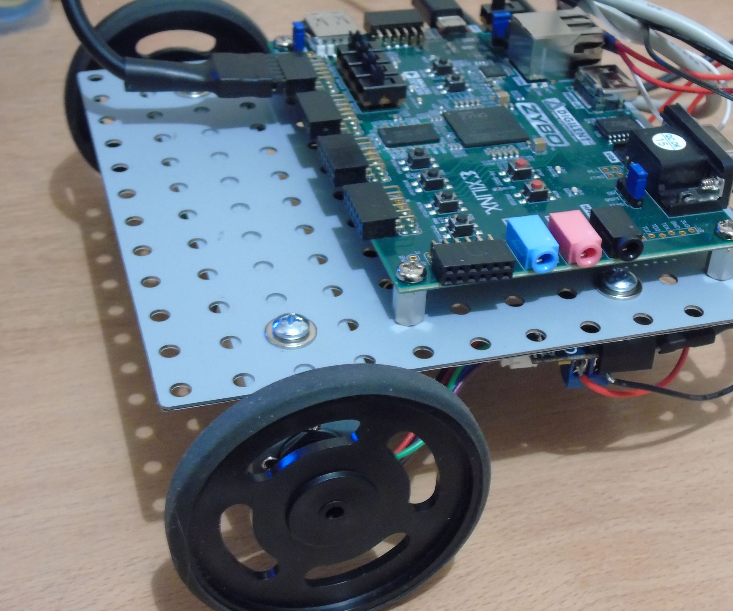 Follow a Route Marked With Two White Lines (Zybo-Zynq 7000 ARM/FPGA) 