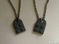Lego Interlocking Heart Pendants 4 Steps with Pictures