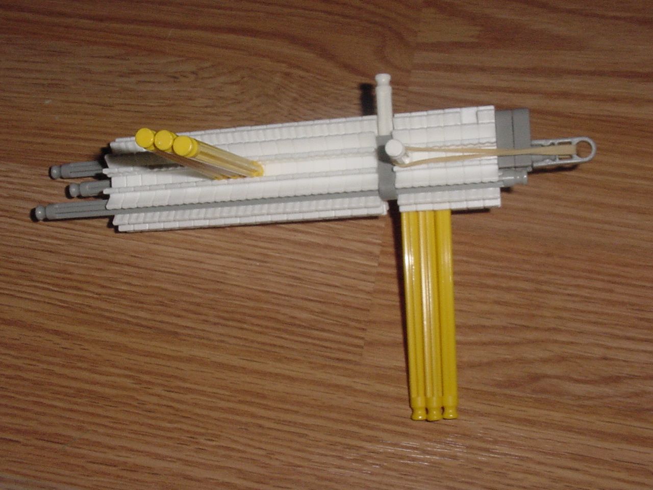 Really Easy Knex Gun