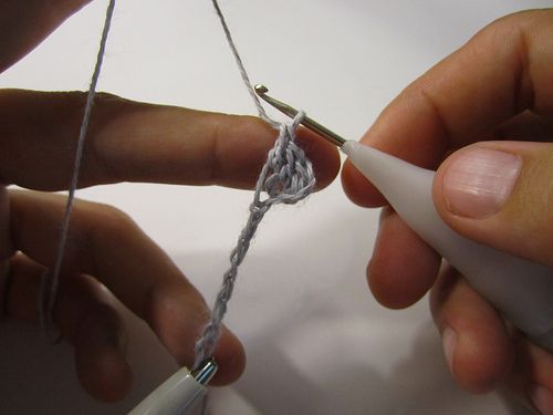 Vibrating Crochet Hook