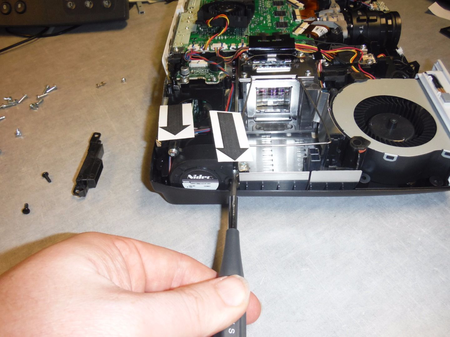 Epson 1770W LCD Projector Overheating? Repair It! 8 Steps (with