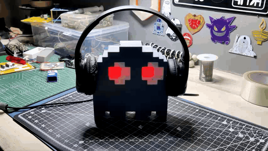 Ghost Themed Headphone Stand : 11 Steps (with Pictures
