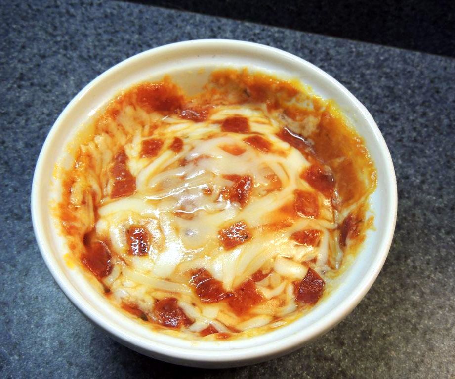 1 Minute Microwave Pizza