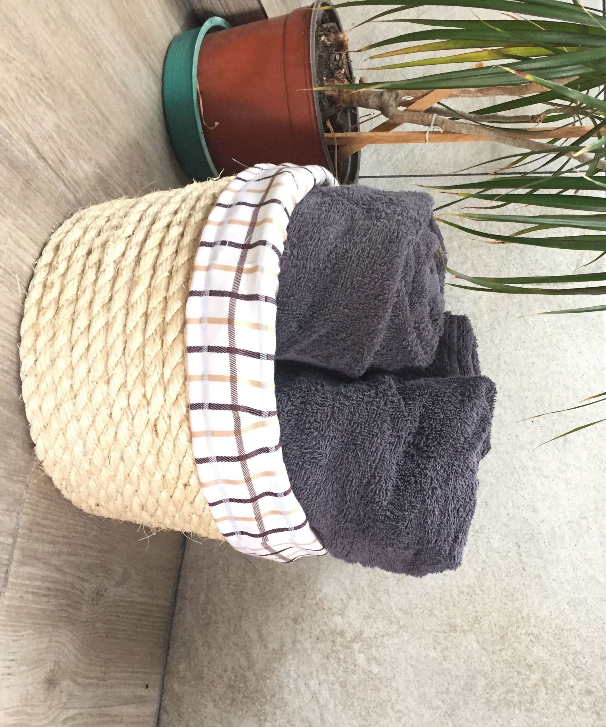 Dollar Store Basket Transformation