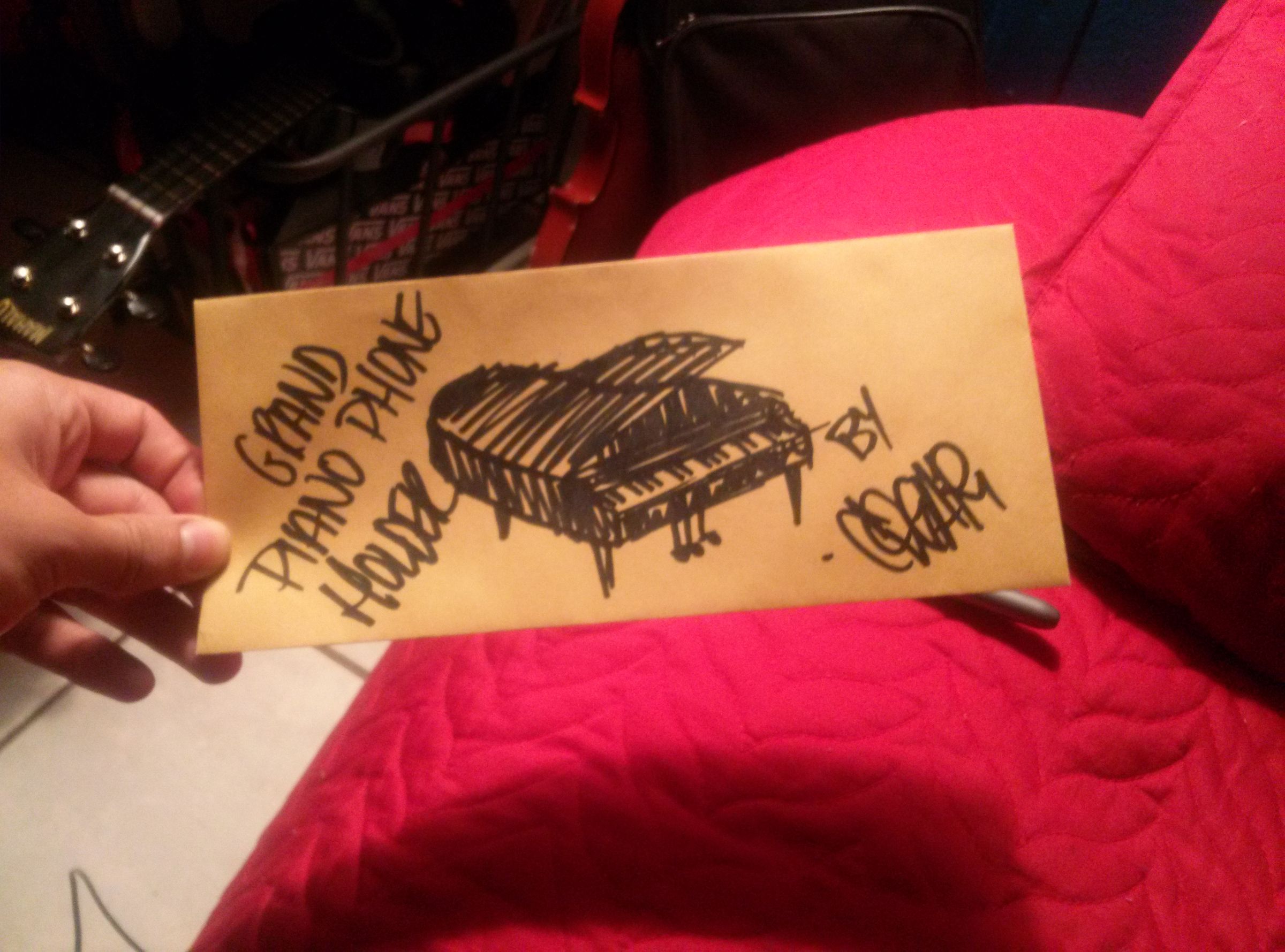 Mini Grand Piano Phone Holder