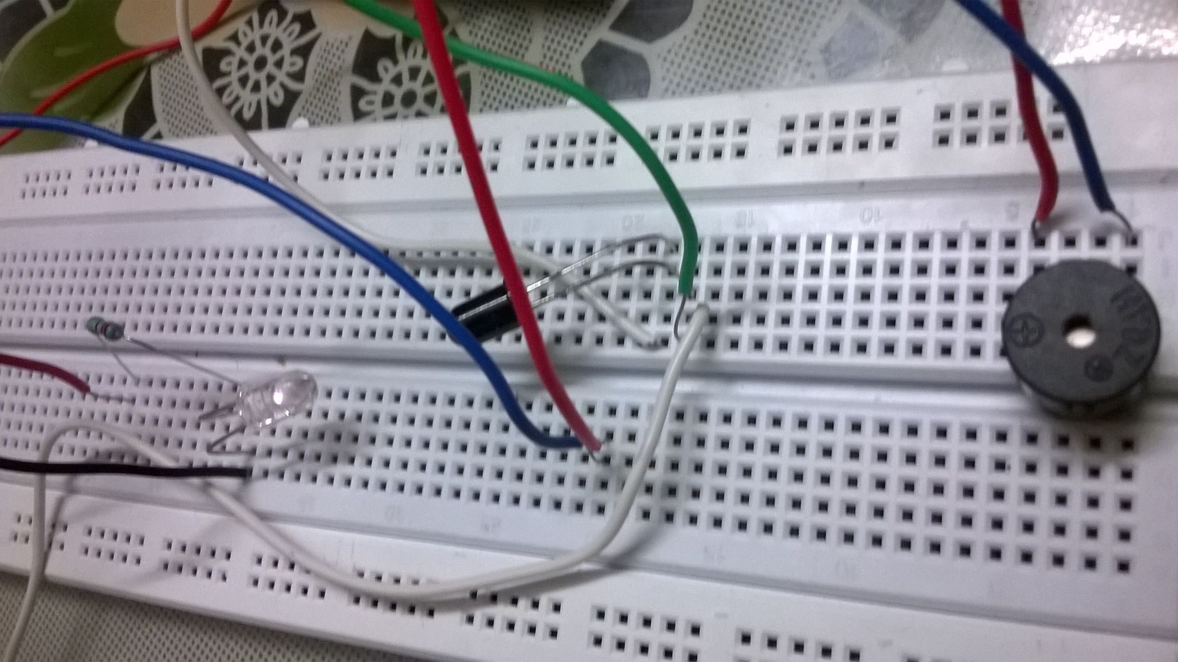 ARDUINO Burglar Alarm Using Infrared EmitterDetector Pair 5 Steps