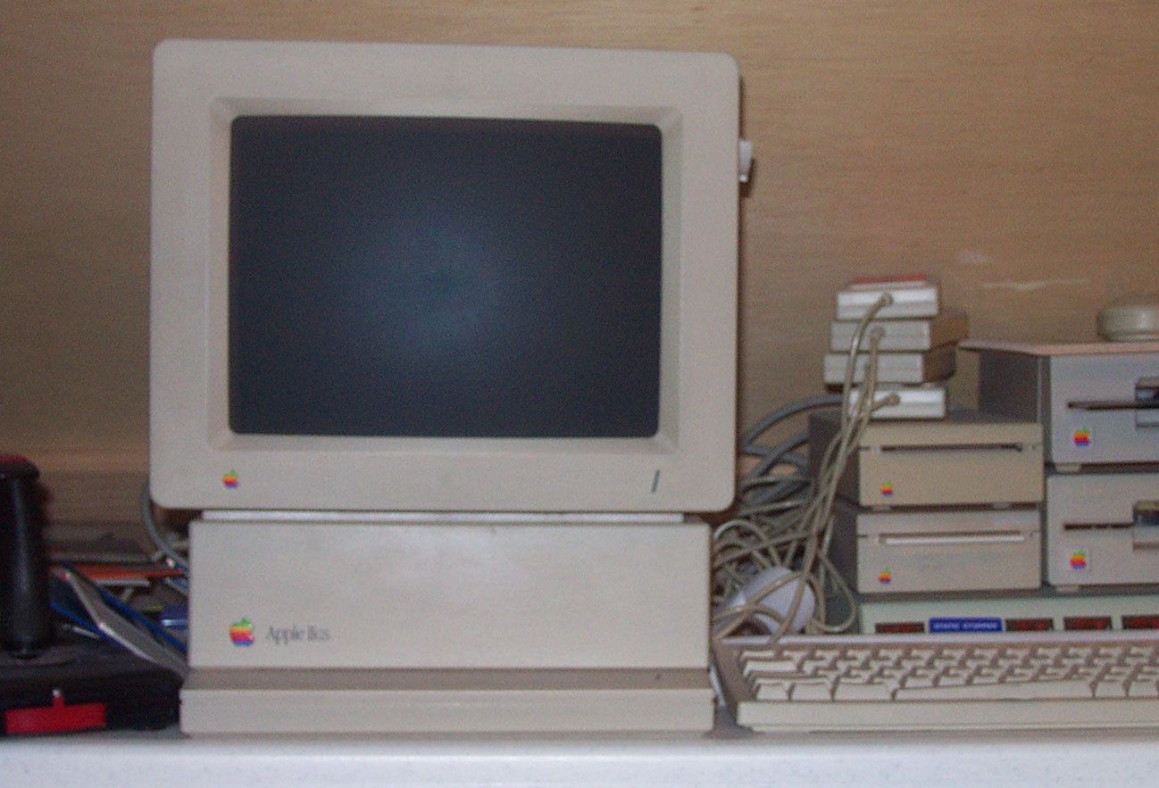 Replace an Apple IIGS Clock Battery