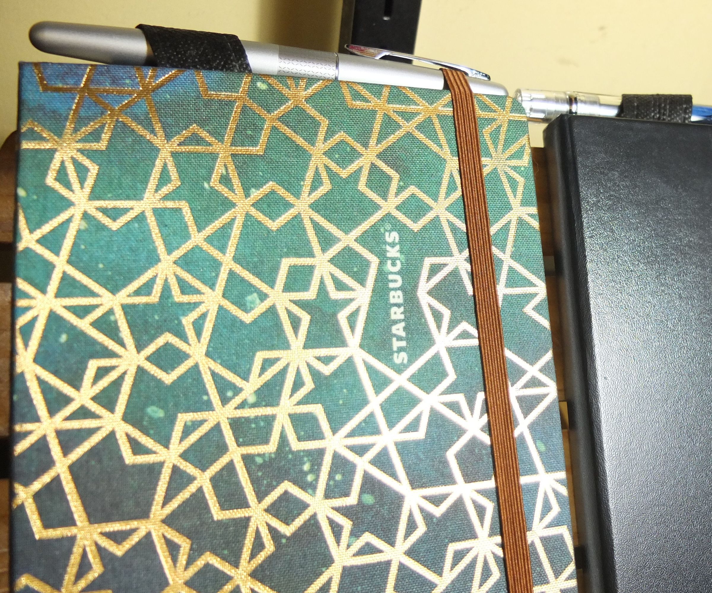 Super Simple Journal Pen Holder