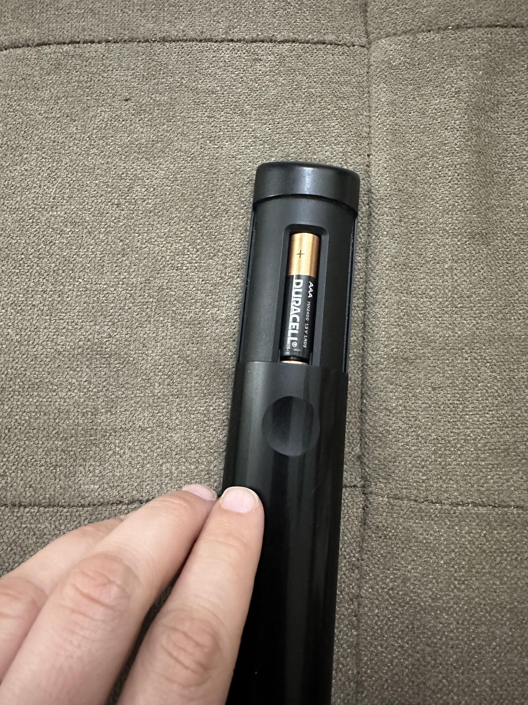 Sowell_Changing Amazon Fire Stick Remote Batteries 8 Steps