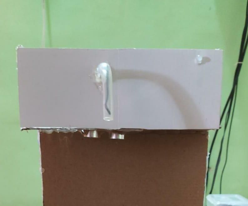 AUTOMATIC HAND SANITIZER DISPENSOR