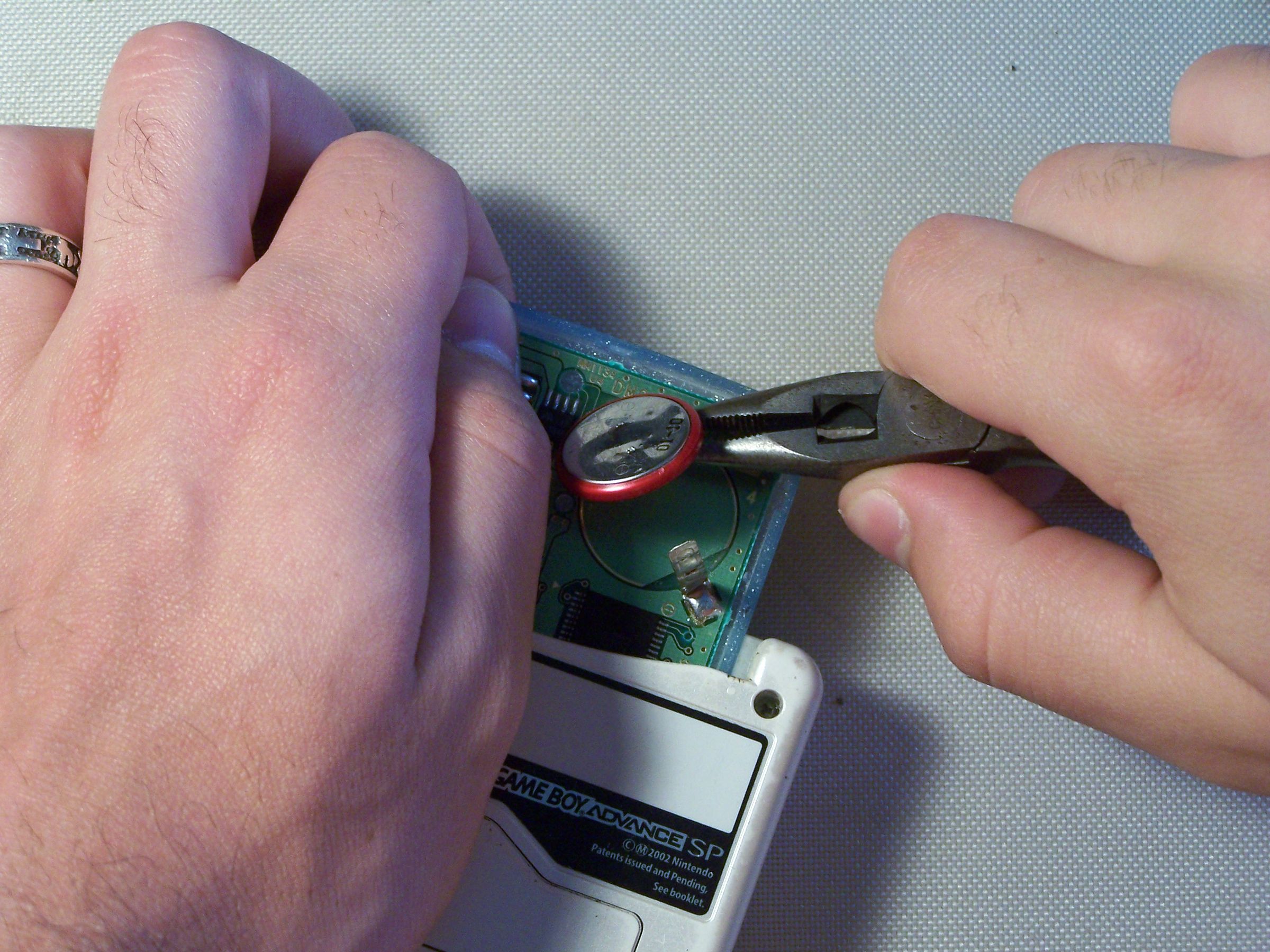How to Change Game Boy Cartridge Battery 8 Steps (with Pictures