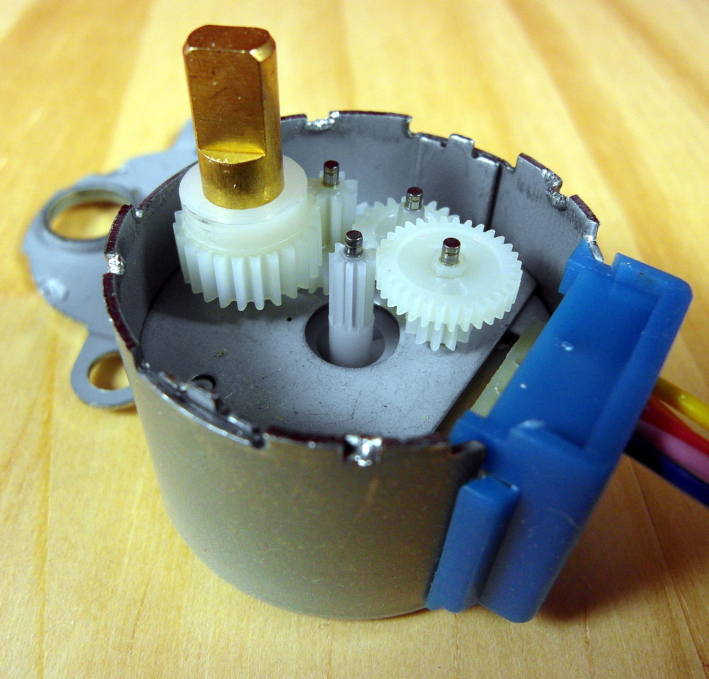 TutorialDC Motors3/3 Steppers 12 Steps (with Pictures) Instructables