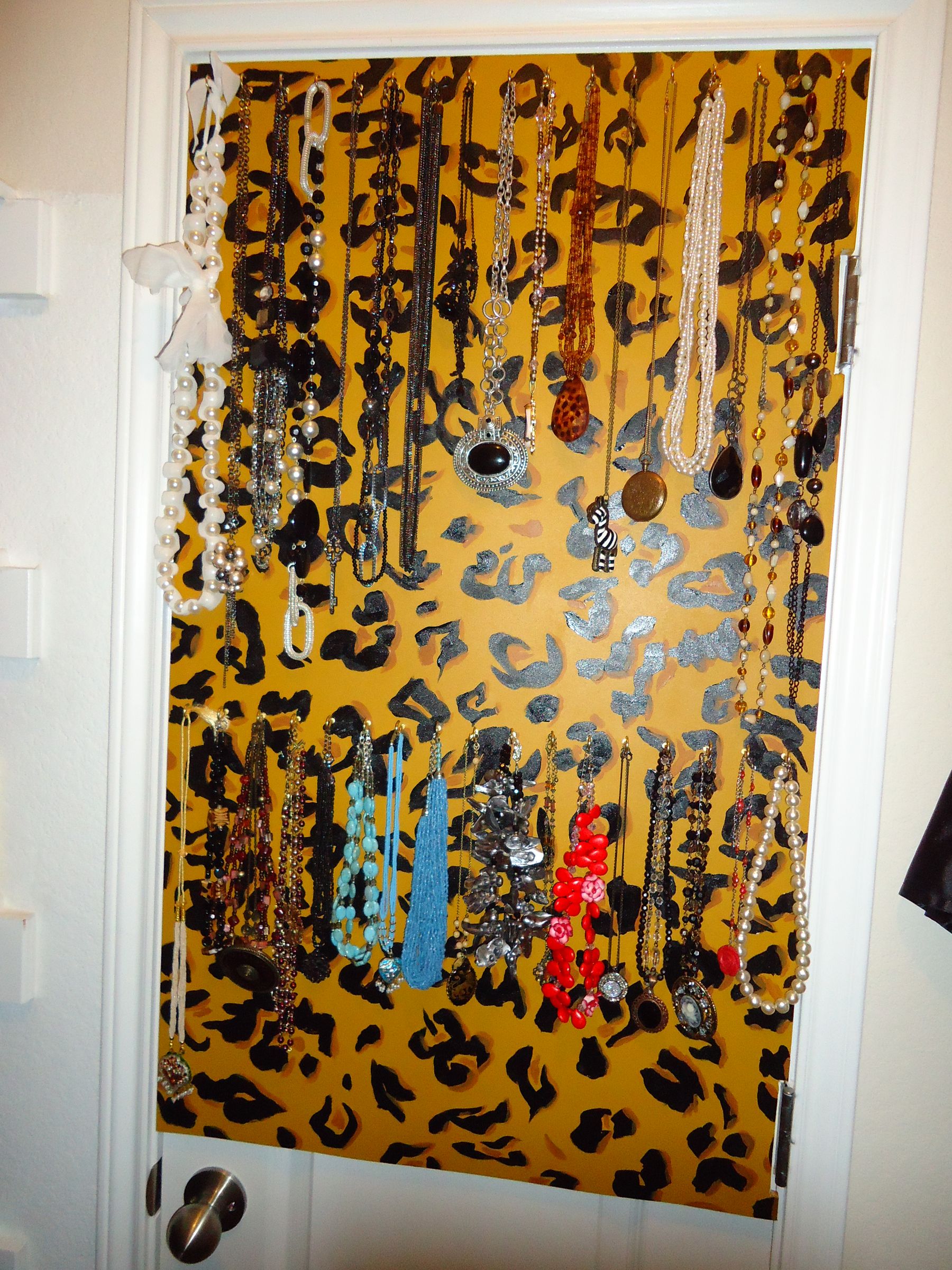 Decorative Necklace Organizer