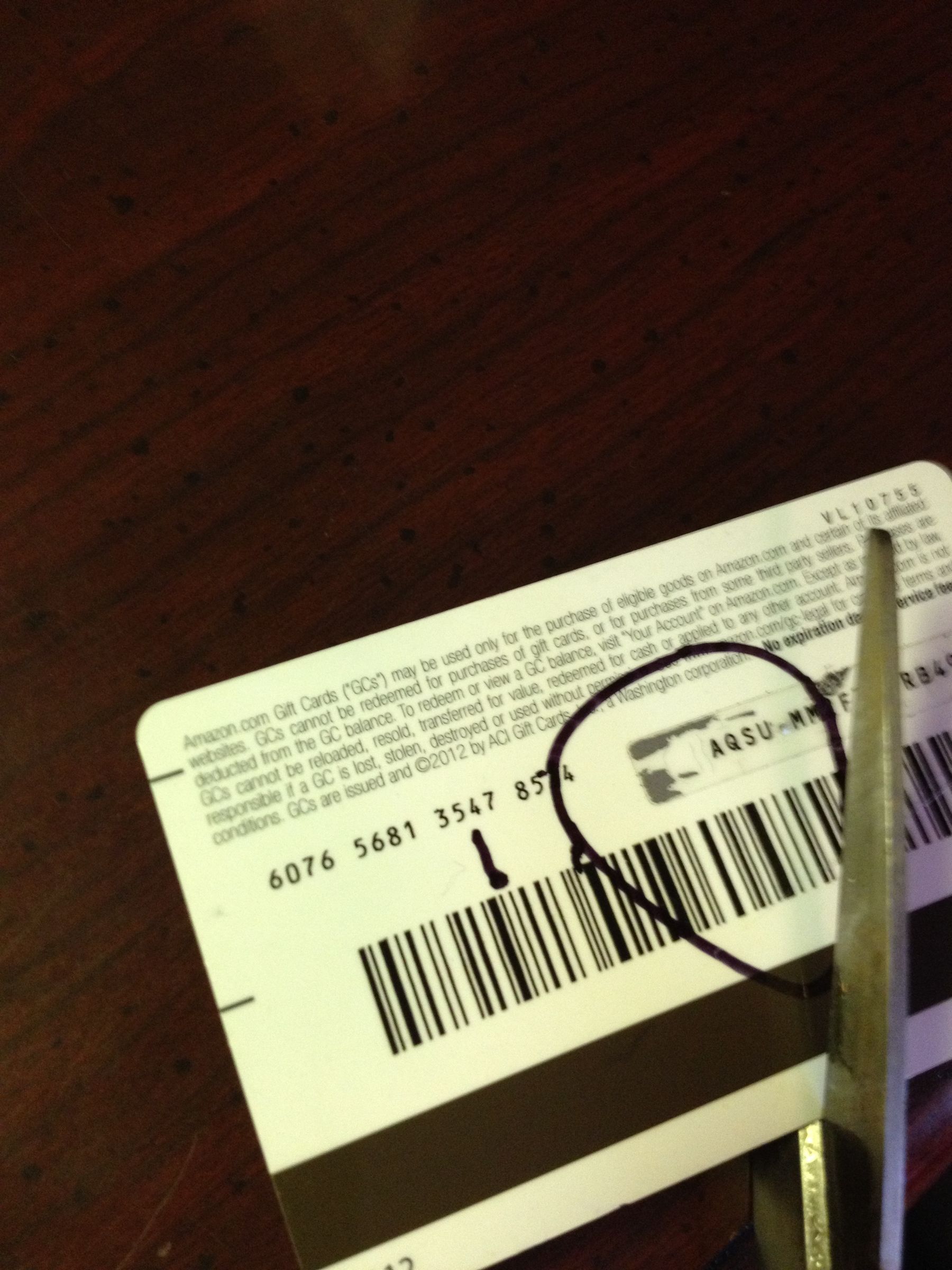 How to Make a Guitar Pick Out of an Old Gift Card/ Credit Card 5