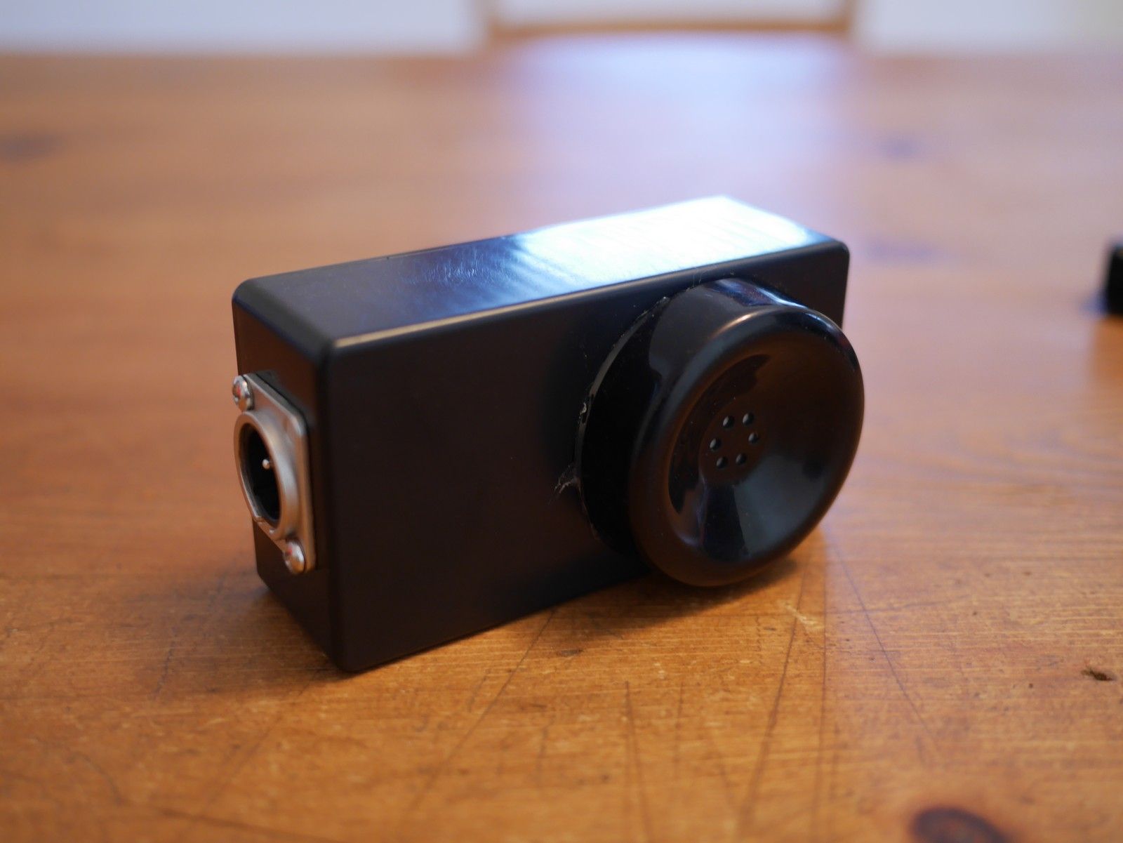 Balanced Microphone From Telephone Headset Speaker