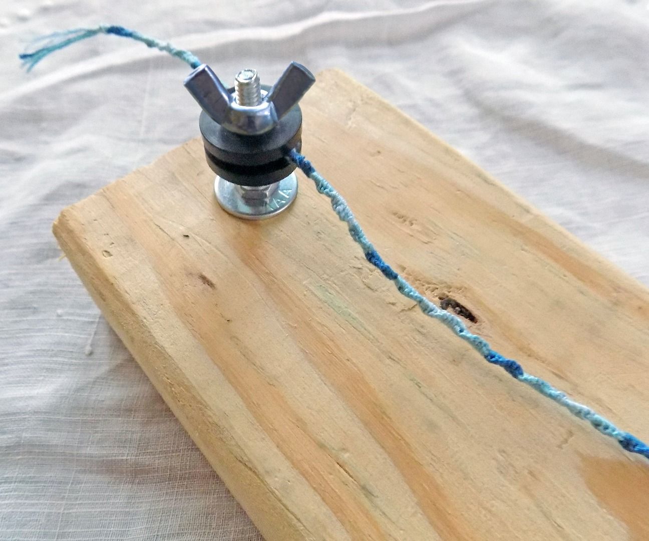 Macrame Friendship Bracelet Helper