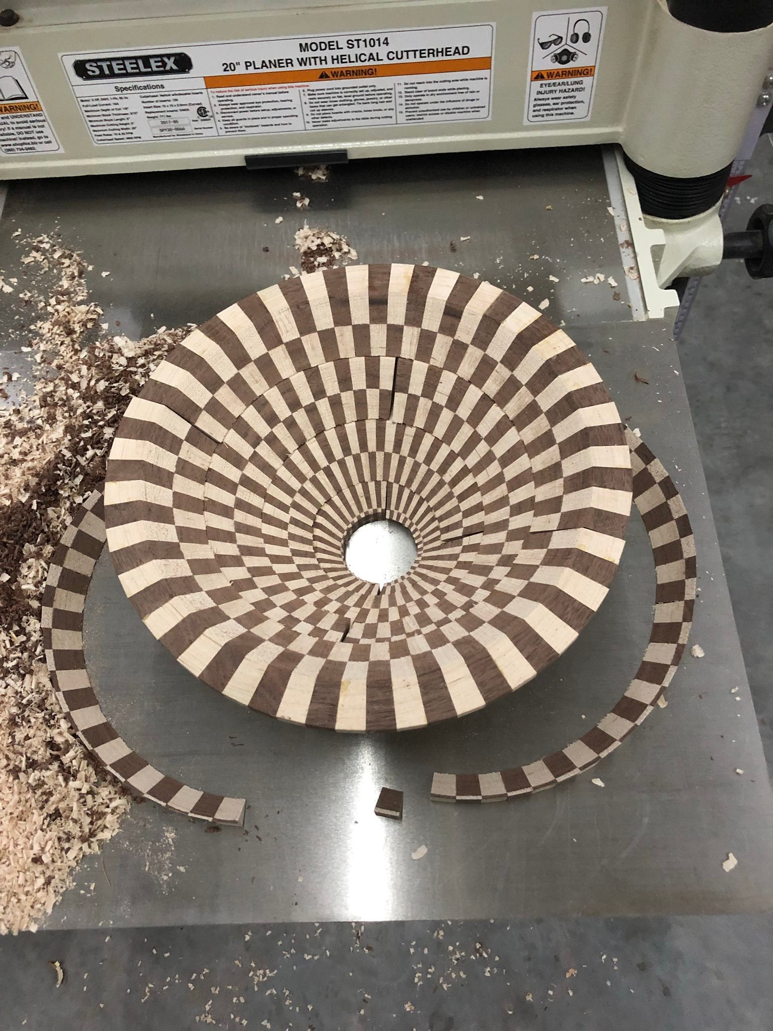 Checkerboard Bowl : 9 Steps (with Pictures) - Instructables