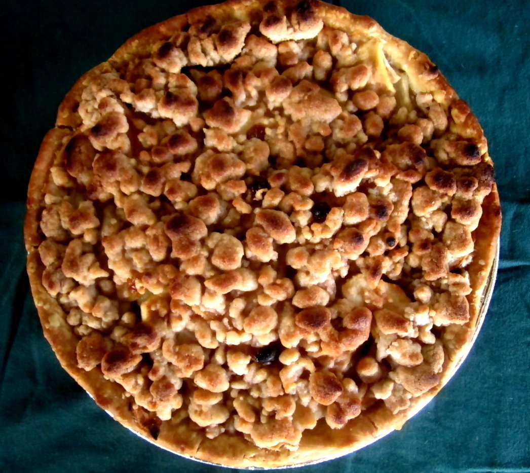 Apple Pear Crumble With Rum Raisins