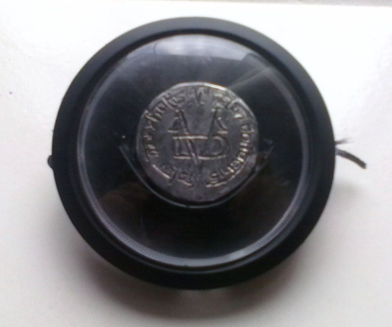 Faceless Men Coin & Display Case