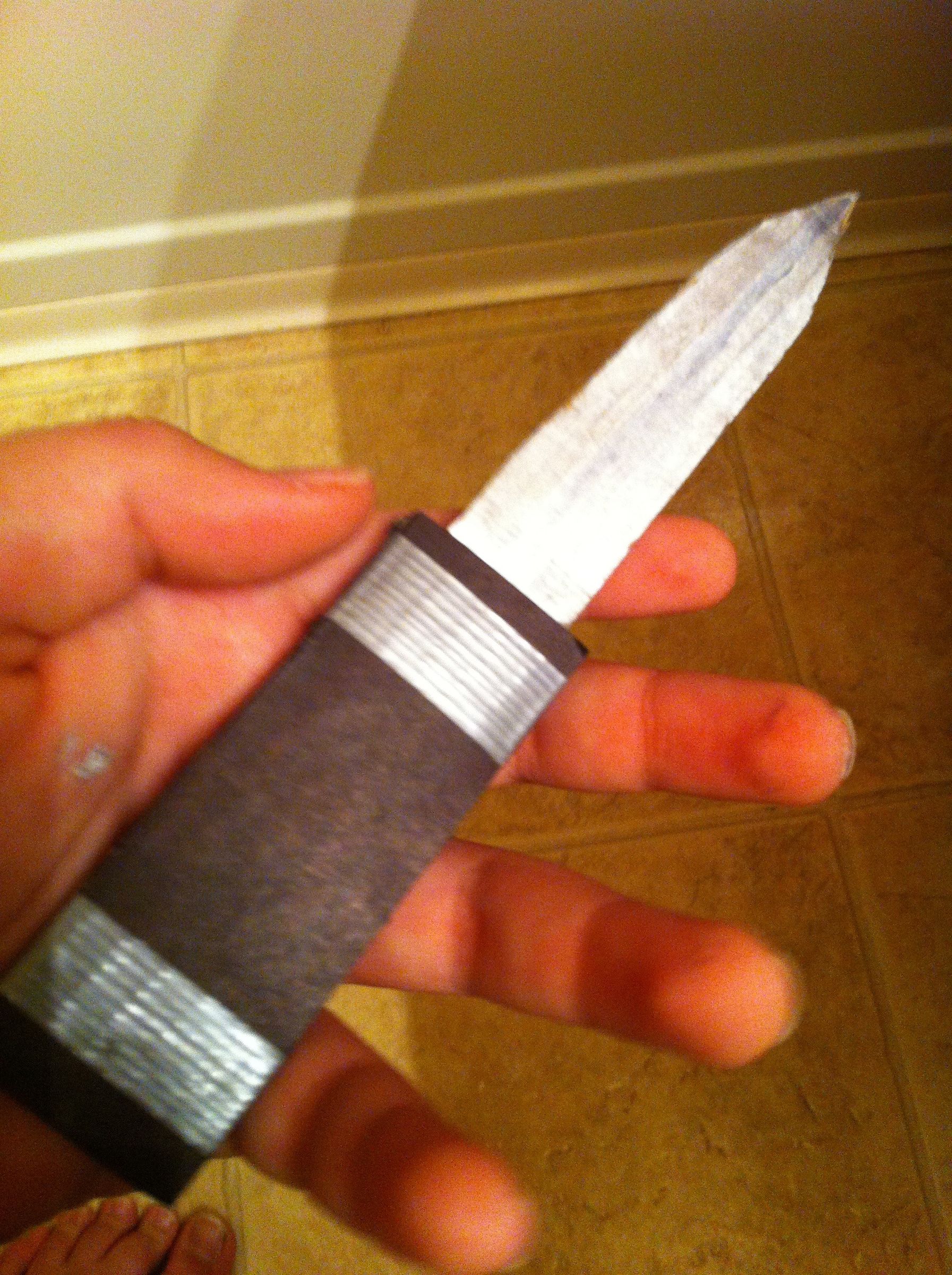 Cardboard Stealth Knife