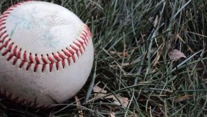 Getting the Most Out of a Baseball Game With Kids