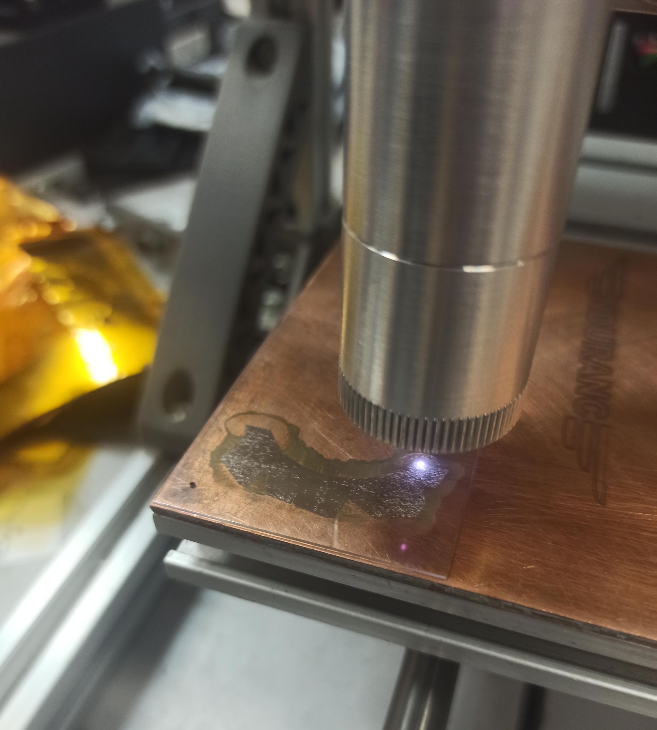 Experiment on Applying a Color Image to Sapphire Glass With a Diode Laser (Endurance 4 Watt DPSS Laser Nd: YAG, 1064 Nm, F = 20mm).