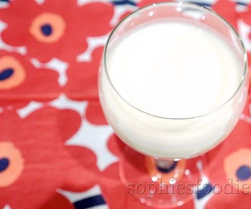 Home-made Almond Milk & Home-made Vanilla Almond Milk!