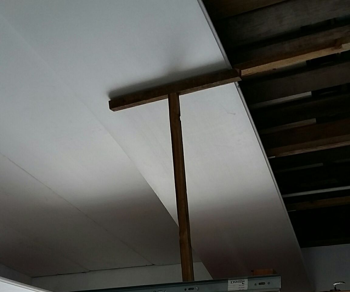 Holding & Supporting Long Battens or EPS Ceiling Boards