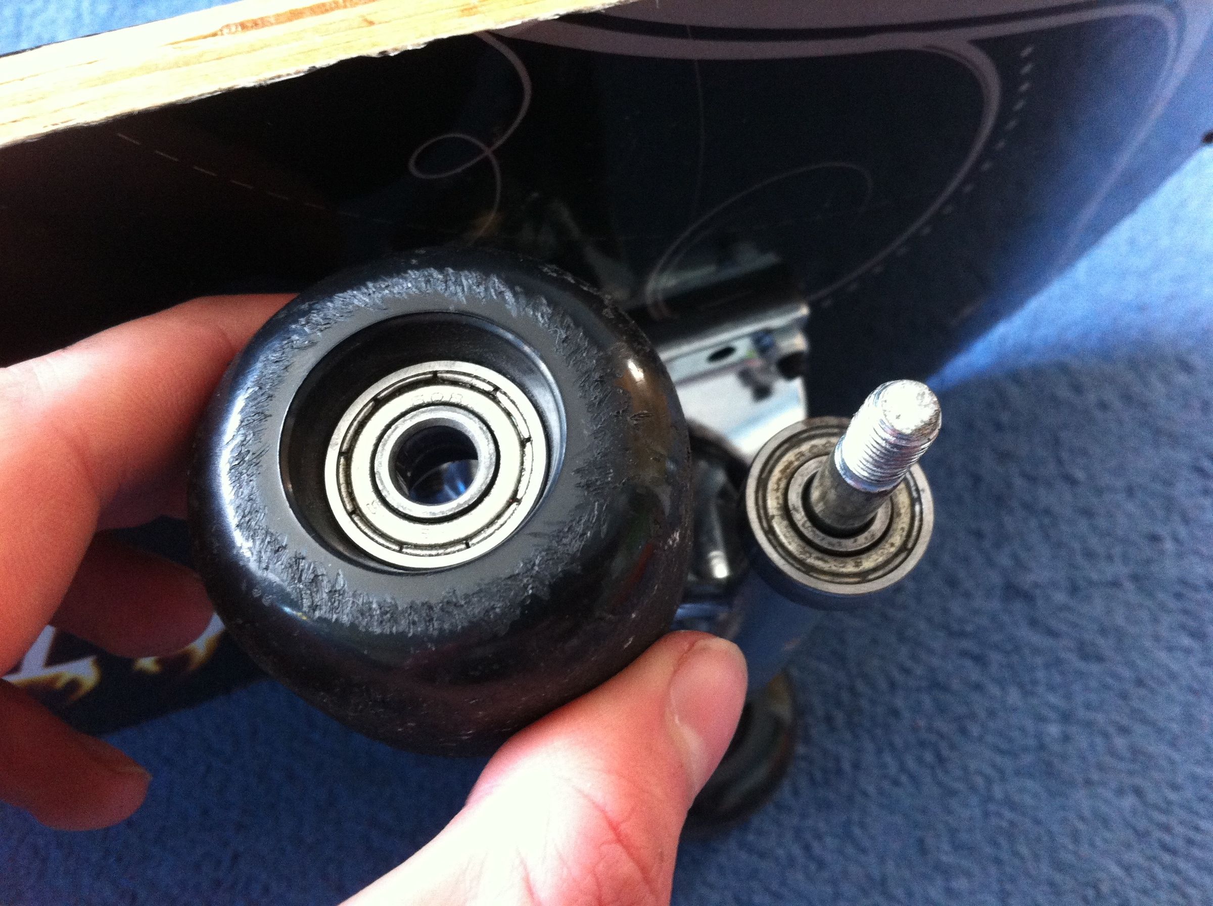 Replace Skateboard Bearings 4 Steps (with Pictures) Instructables