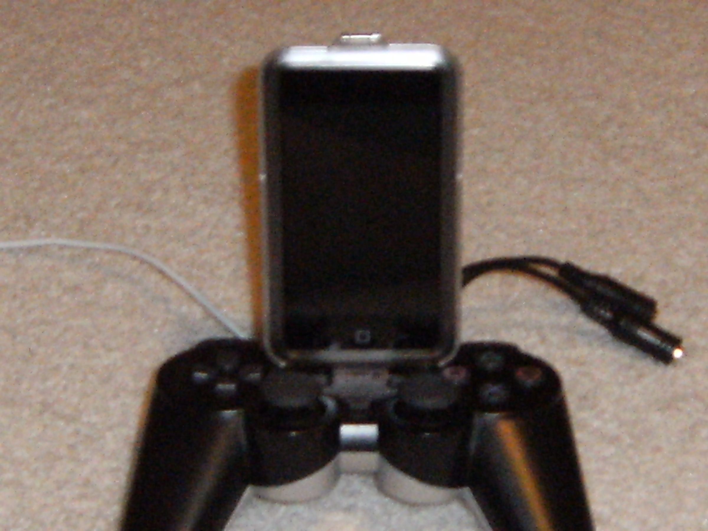 PS2 Controller Into IPod Dock