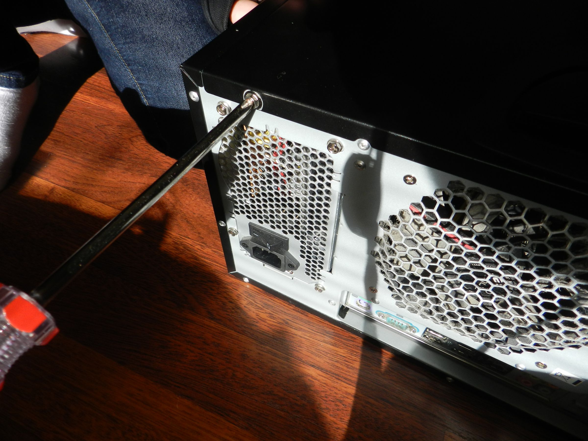 How to Test and Replace a Power Supply for Your Home Computer 14