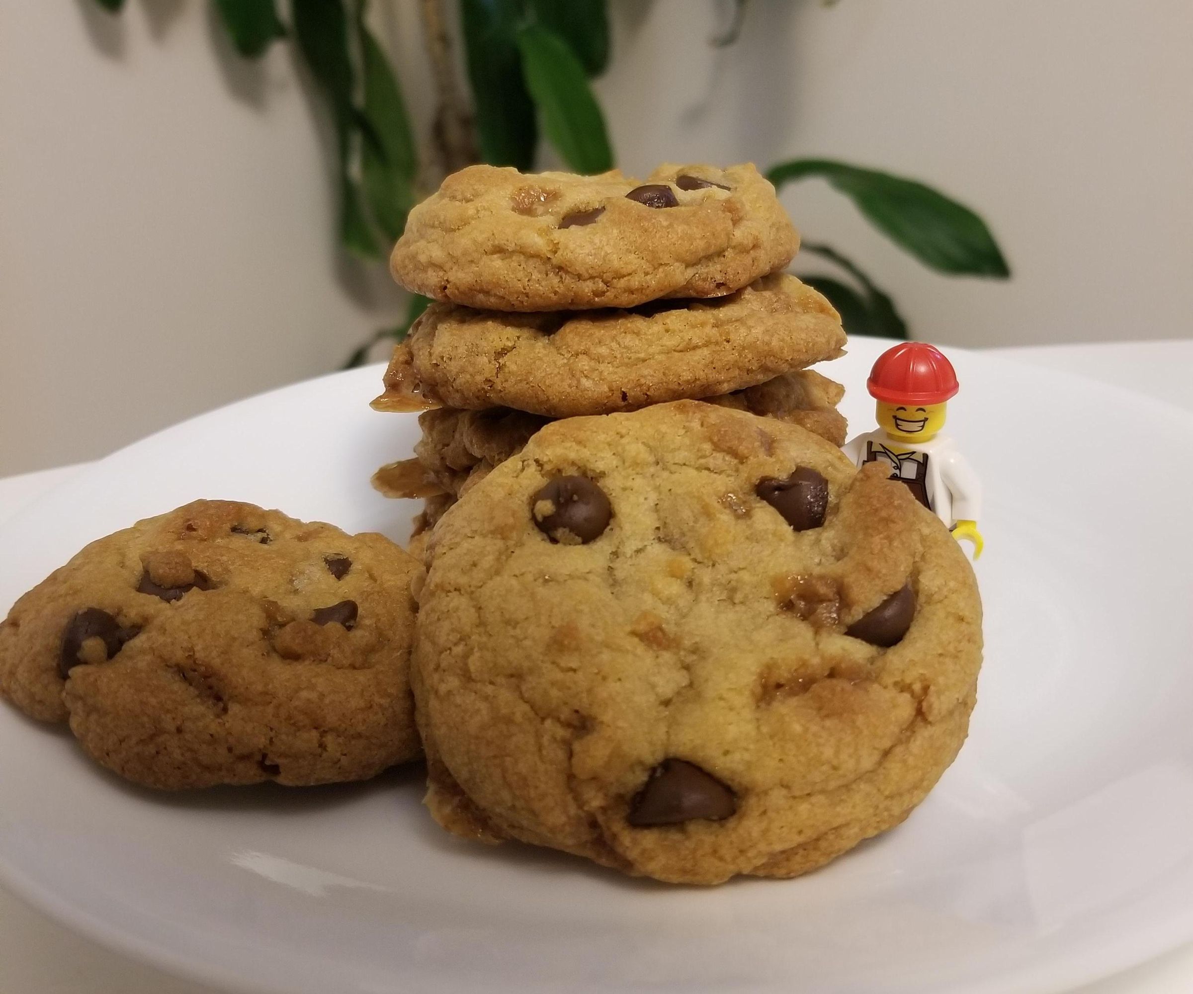 One Bowl Soft and Chewy Chocolate Chip Toffee Cookies