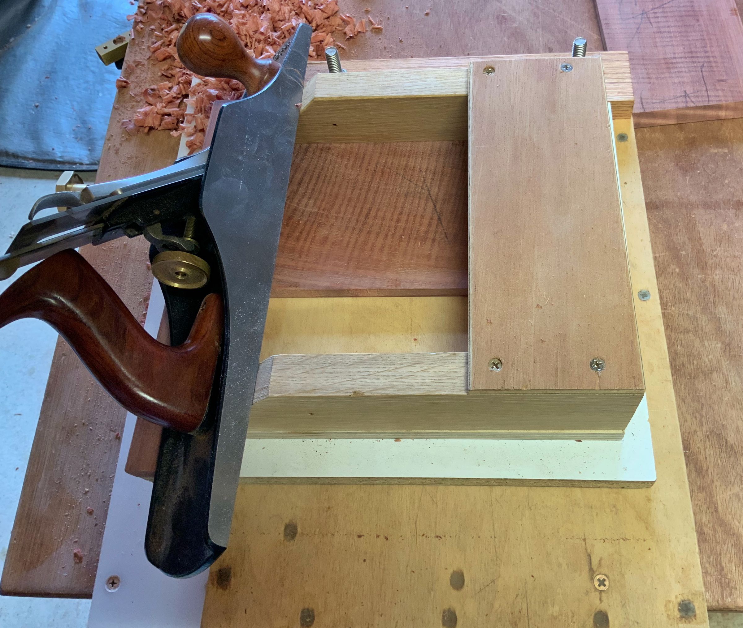 Making & Using a Shooting Board and Mitre Board 5 Steps (with