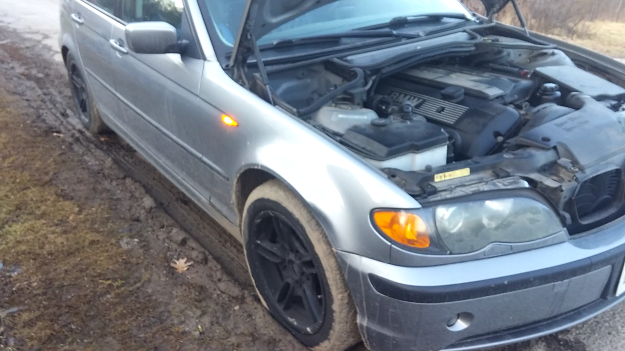 BMW 3 Series E46 Blinker Light Change : 6 Steps - Instructables