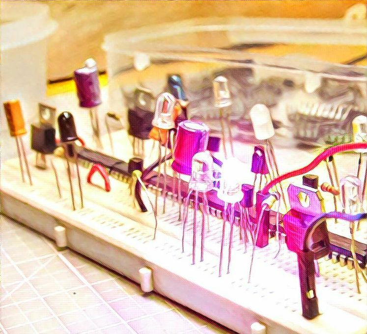 Let's Make! 5 More BreadBoard Projects for Beginners : 11 Steps (with ...