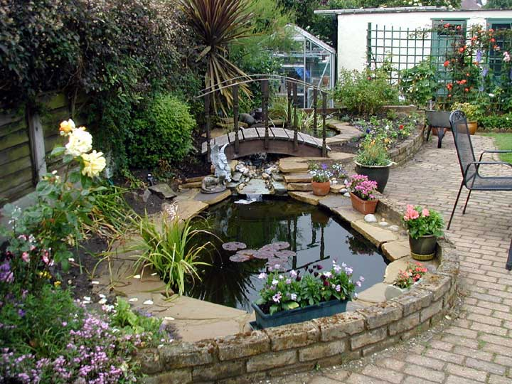How to Make a Garden Pond