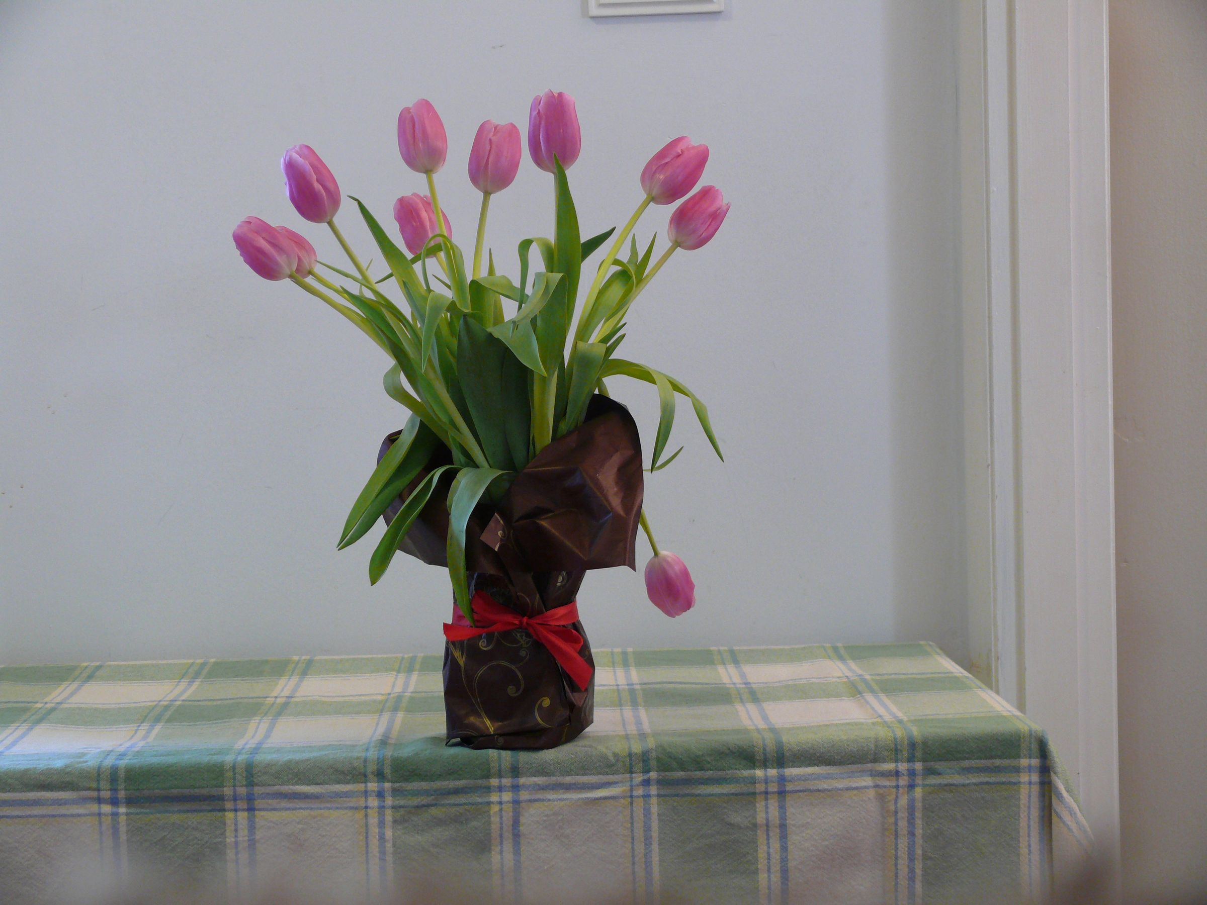 A Frugal Fresh Look for Cut Flowers