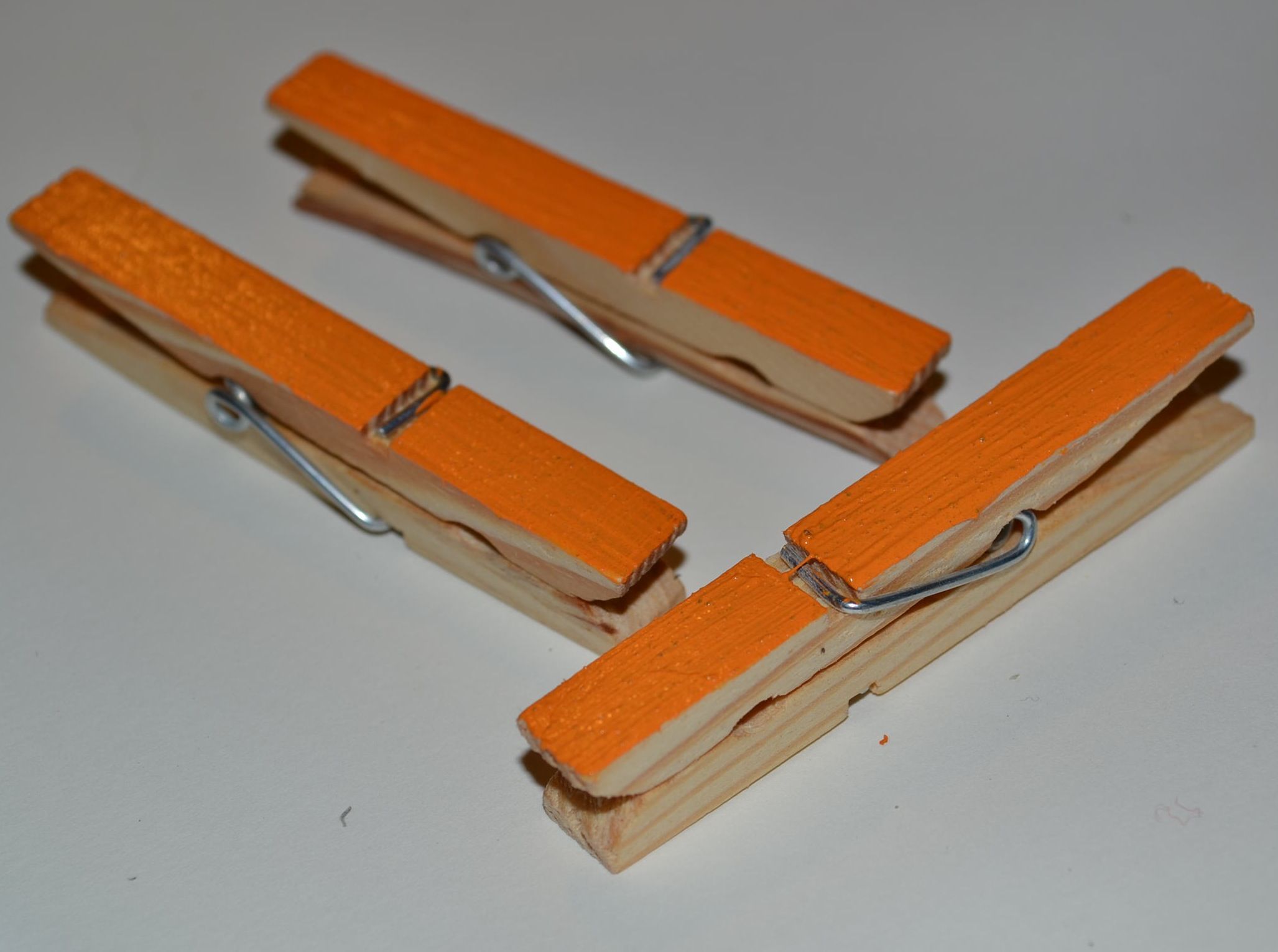 ∴ DIY CHALKBOARD CLOTHESPIN ∴ 7 Steps (with Pictures) Instructables