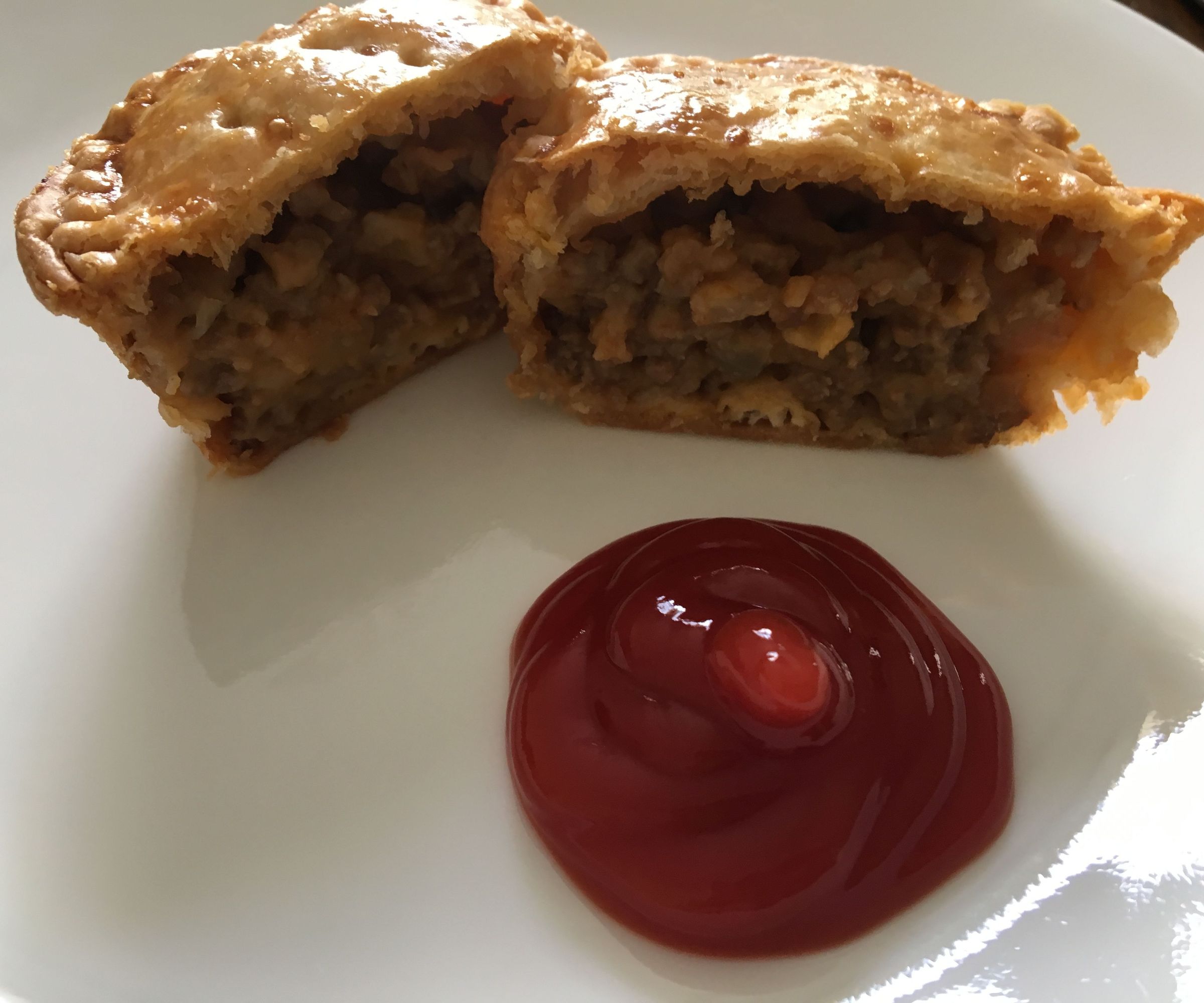 Mini Aussie Meat Pies