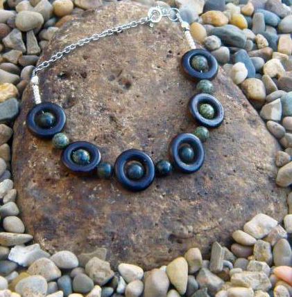 How to Make a Wood and Jasper Bracelet With Pearly Accents