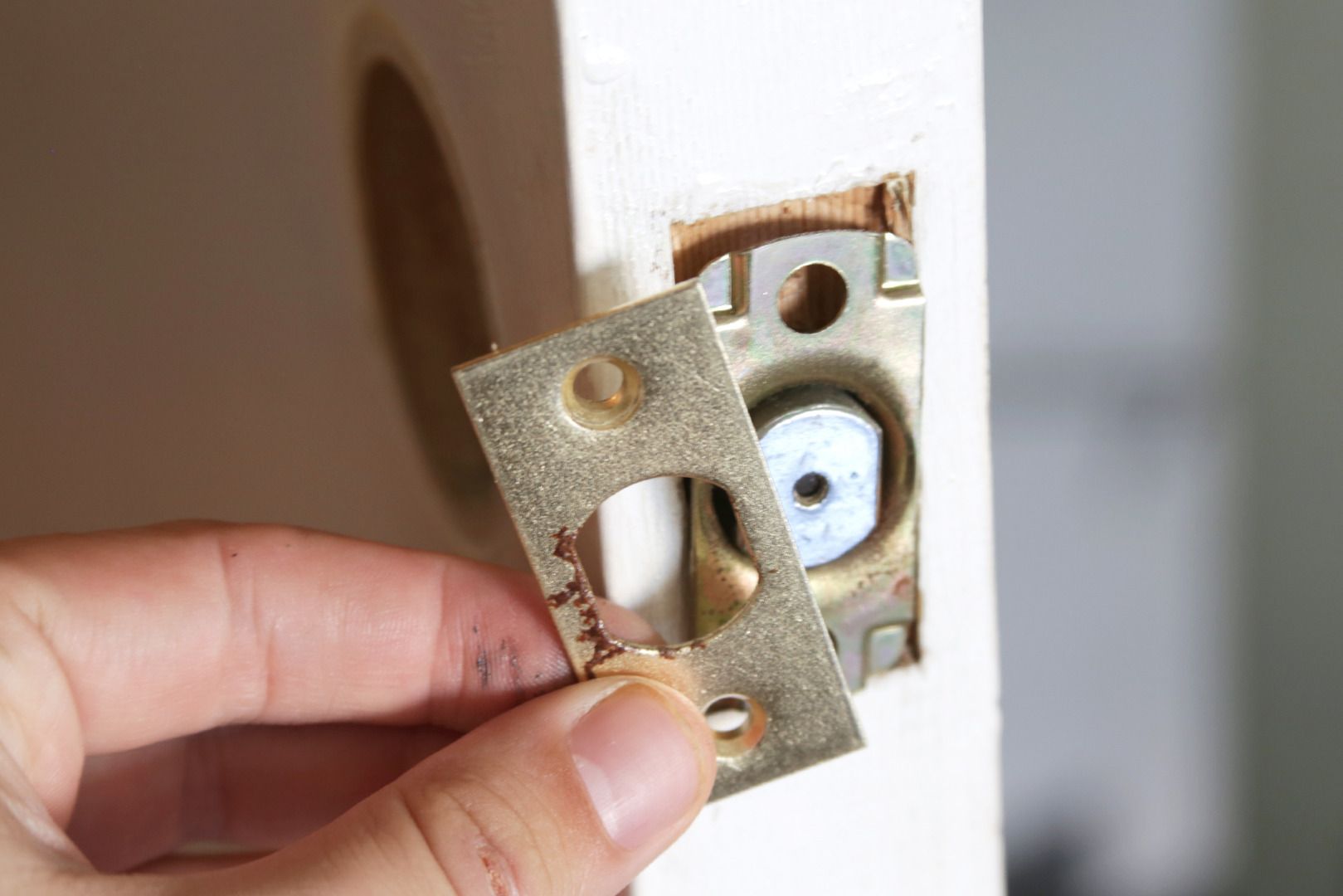 How to Change a Lock 6 Steps (with Pictures) Instructables