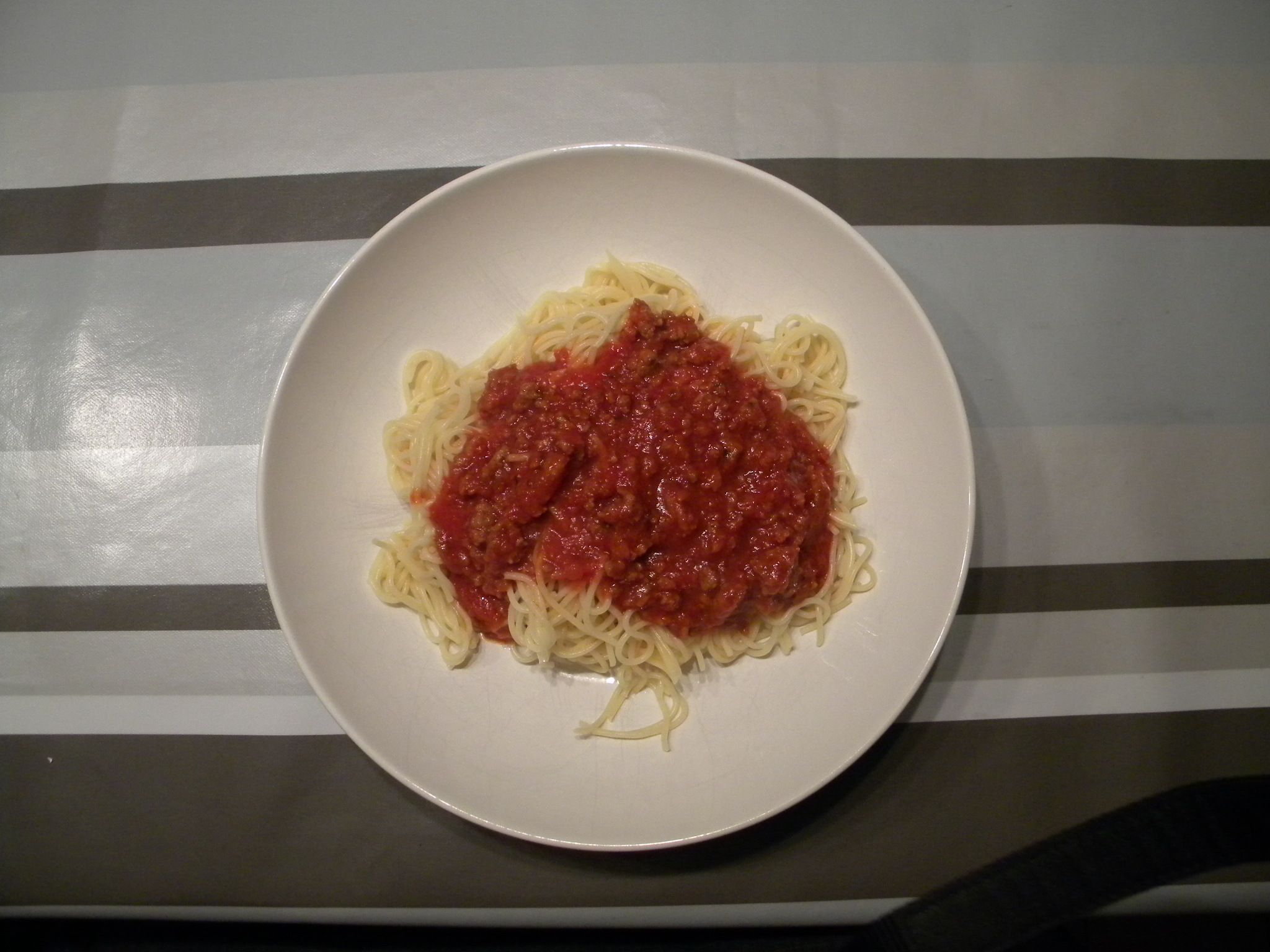 How to Eat Spaghetti